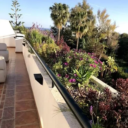 Balcones De Puente Romano Penthouse Lejlighed *